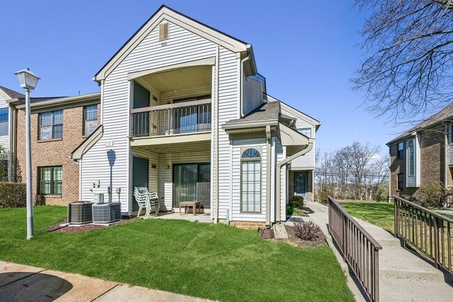 3015 Lighthouse Ln in Sayreville, NJ - Building Photo - Building Photo