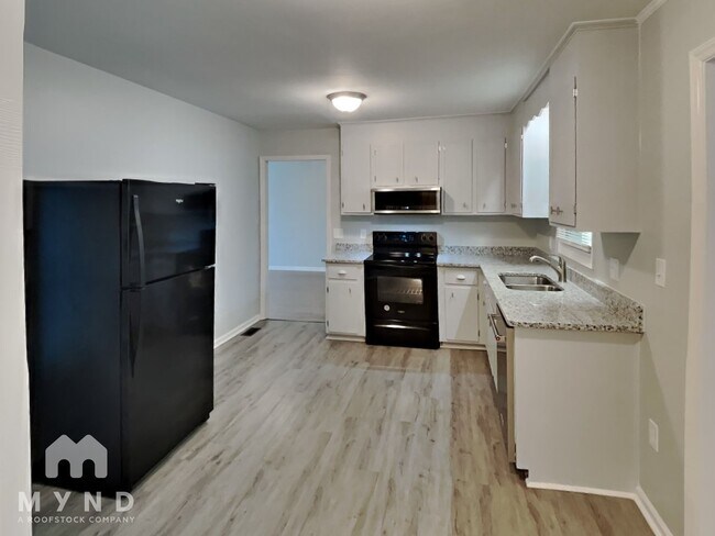 3249 Farm Lake Dr SW in Concord, NC - Building Photo - Building Photo