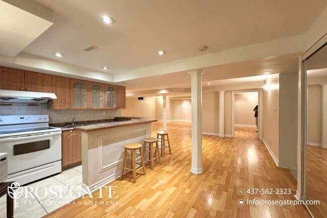 7167 Terragar Blvd in Mississauga, ON - Building Photo - Building Photo