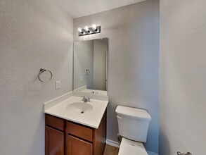 115 Finch Knoll in San Antonio, TX - Building Photo - Building Photo