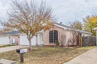 8028 Cannonwood Dr in Fort Worth, TX - Building Photo - Building Photo