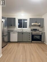 274 Sandhill Rd in Ottawa, ON - Building Photo - Building Photo