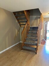 11 Sunstone Dr in Poughkeepsie, NY - Foto de edificio - Building Photo