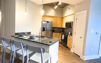 705 Town Blvd in Atlanta, GA - Building Photo - Building Photo