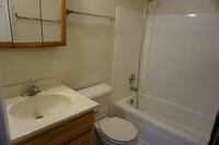 655 Deepwoods Dr, Unit 3E photo'