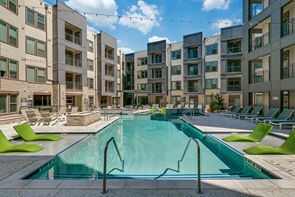 Theo Allen Gateway in Allen, TX - Foto de edificio