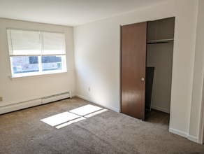 110 Losson Rd in Cheektowaga, NY - Building Photo - Building Photo