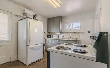 164 N 9th St, Unit 164 N. 9th Apt 2 in Laramie, WY - Building Photo - Building Photo
