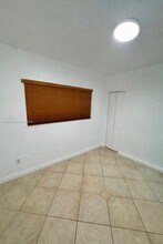 6541 W 11th Ct in Hialeah, FL - Building Photo - Building Photo
