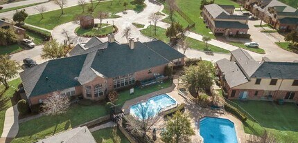 Homes of Persimmon in Dallas, TX - Foto de edificio - Building Photo