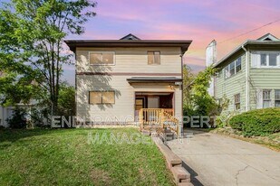 2128 Crane Ave in Cincinnati, OH - Building Photo
