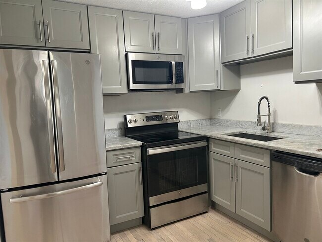 380A Great Rd in Acton, MA - Building Photo - Building Photo