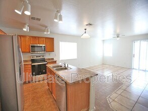 22801 W Yavapai St in Buckeye, AZ - Building Photo - Building Photo