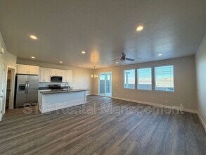1036 S 4380 W in Hurricane, UT - Building Photo - Building Photo