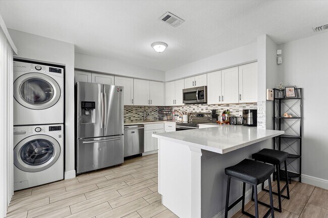 property at 1596 Shaker Cir