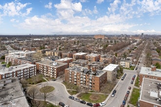 11710 Saint-Évariste Rue in Montréal, QC - Building Photo - Building Photo