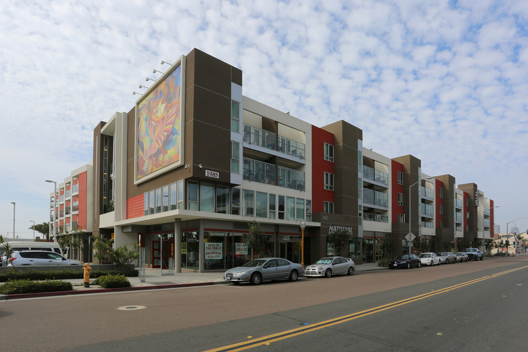 Estrella Del Mercado in San Diego, CA - Building Photo