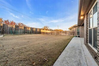 6801 Cambridge Dr in North Richland Hills, TX - Building Photo - Building Photo