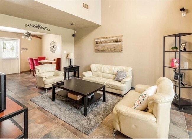 2443 Pintail Loop, Unit 05-203 in College Station, TX - Building Photo - Building Photo