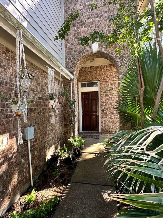 5302 Canyon Hollow Dr in Houston, TX - Building Photo - Building Photo