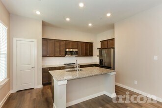 1038 Fallgate Dr in Saginaw, TX - Building Photo - Building Photo