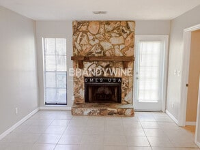 702 Old Darby St in Seffner, FL - Building Photo - Building Photo