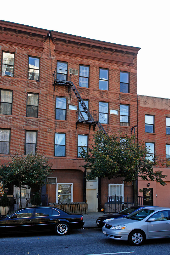 105 4th Ave in Brooklyn, NY - Foto de edificio - Building Photo