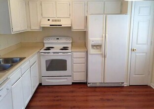 316 Pin Oak Dr in Lexington, SC - Building Photo - Building Photo