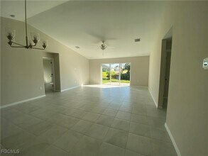 3777 NE 16th Pl in Cape Coral, FL - Building Photo - Building Photo