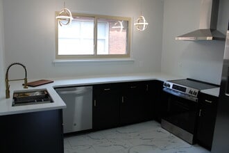 2506 W Euclid St in Detroit, MI - Building Photo - Building Photo