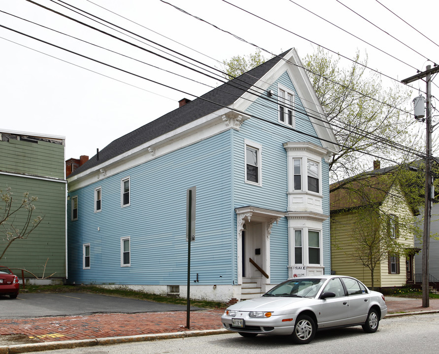 152 Cumberland Ave in Portland, ME - Foto de edificio