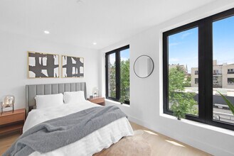 149 Green St in Brooklyn, NY - Building Photo - Building Photo