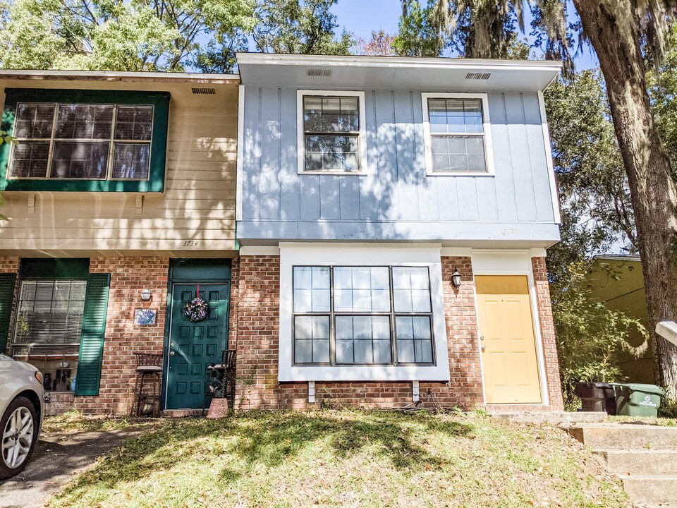 3736 Rock Brook Dr in Tallahassee, FL - Building Photo