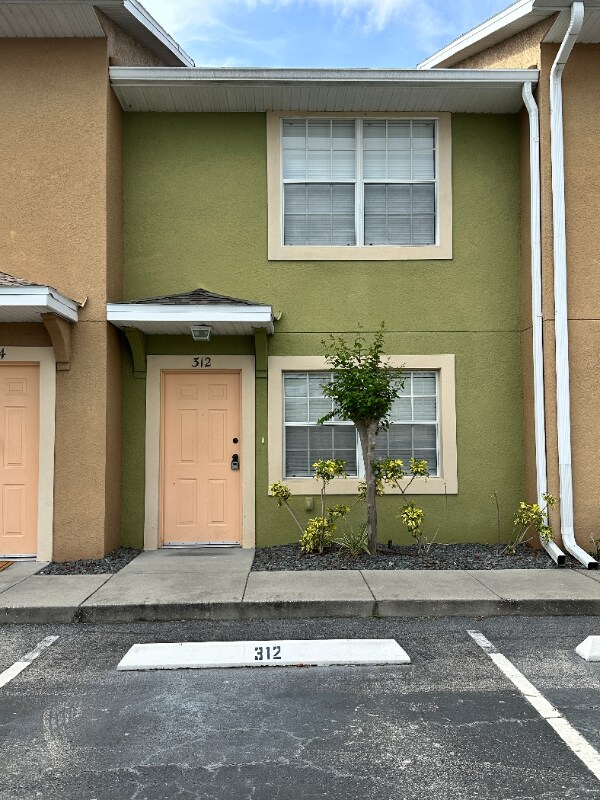 312 Cervantes Dr in Kissimmee, FL - Building Photo - Building Photo