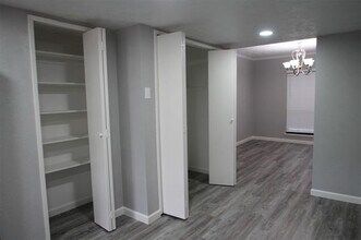 961 Mossvine Dr in Plano, TX - Building Photo - Building Photo