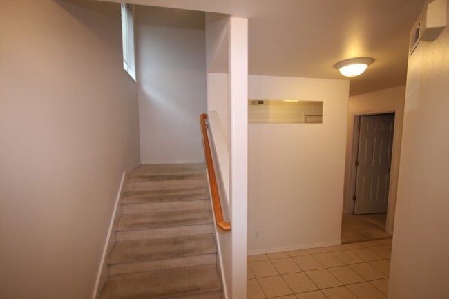 19563 Highland Ridge Dr in Anchorage, AK - Building Photo - Building Photo