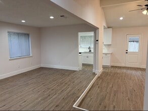 16814 Barcelona Dr in Friendswood, TX - Building Photo - Building Photo