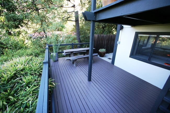 1999 N Sycamore Ave in Los Angeles, CA - Building Photo - Building Photo