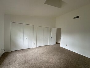 15 Crest St in West Haven, CT - Building Photo - Building Photo