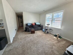 103 N Thalia Rd in Virginia Beach, VA - Foto de edificio - Building Photo