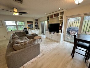 615 SW 16th Ct in Fort Lauderdale, FL - Building Photo - Building Photo