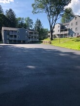1233 Main St in Holden, MA - Foto de edificio - Building Photo