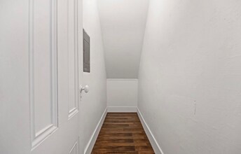 325 W Bush St in Lemoore, CA - Building Photo - Building Photo