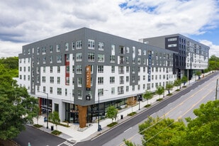 Tailor O4W in Atlanta, GA - Building Photo