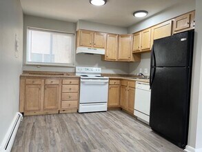 4228 Forrest Hill Rd in Colorado Springs, CO - Building Photo - Building Photo
