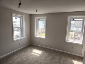 6 W 6th St in Marcus Hook, PA - Foto de edificio - Building Photo