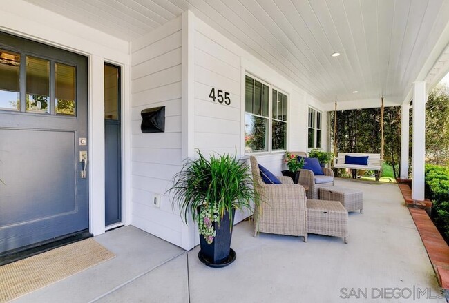 455 J Ave, Unit 1 in Coronado, CA - Building Photo - Building Photo