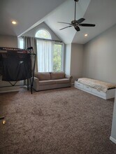 4015 Amalfi Dr in Glenview, IL - Building Photo - Building Photo