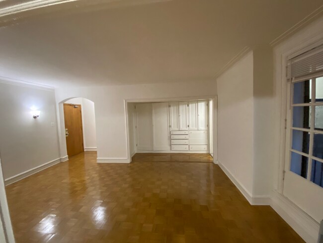1263 W Pratt Blvd in Chicago, IL - Building Photo - Building Photo