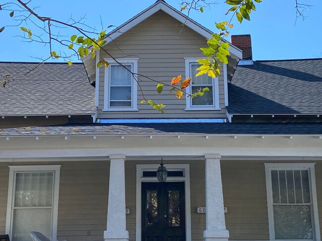 property at 605 W 2nd St